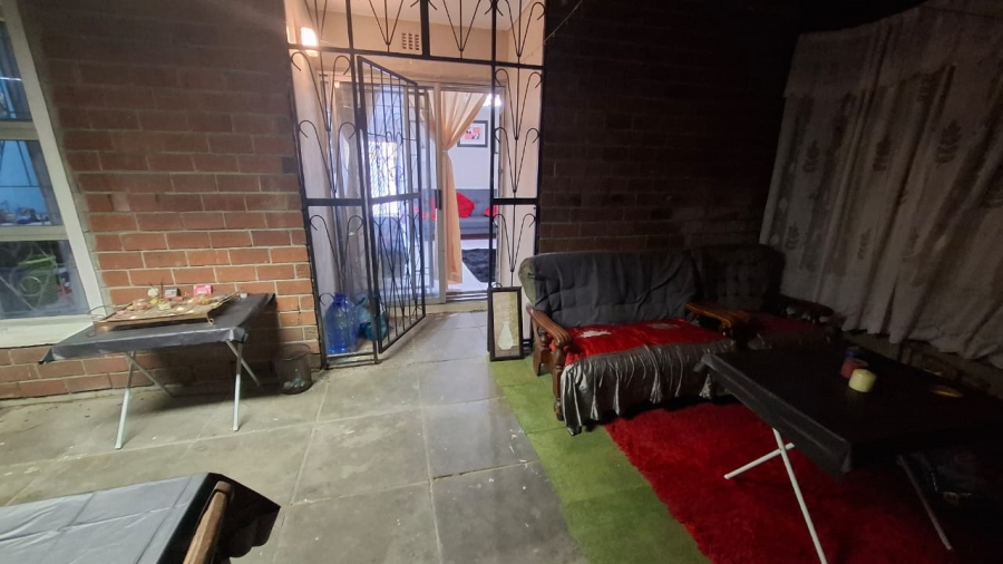 3 Bedroom Property for Sale in Lentegeur Western Cape